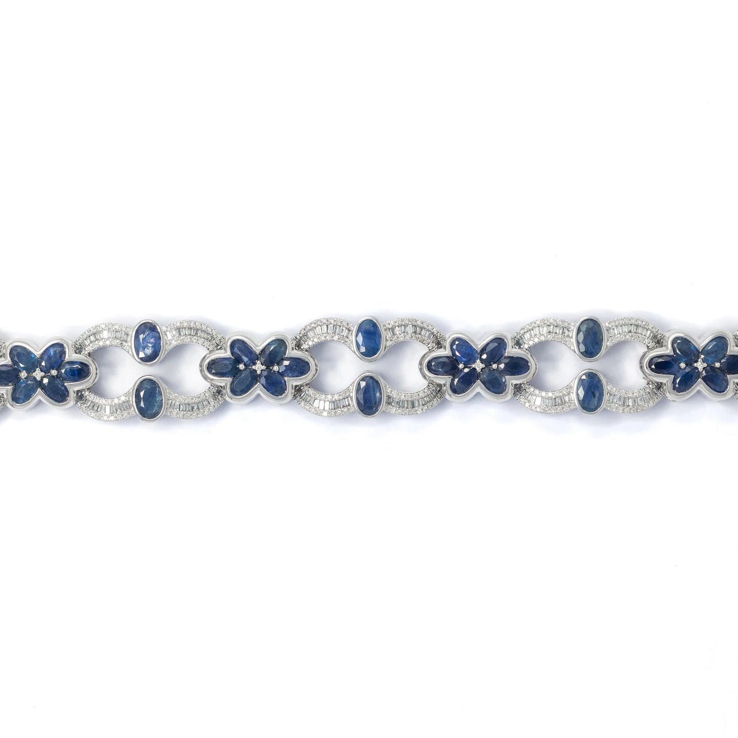 Infinity Bracelet With Diamond's & Ruby's - 10K - White Gold 60.00g - D 5.37 ct / R 15.65 ct - 8 inches