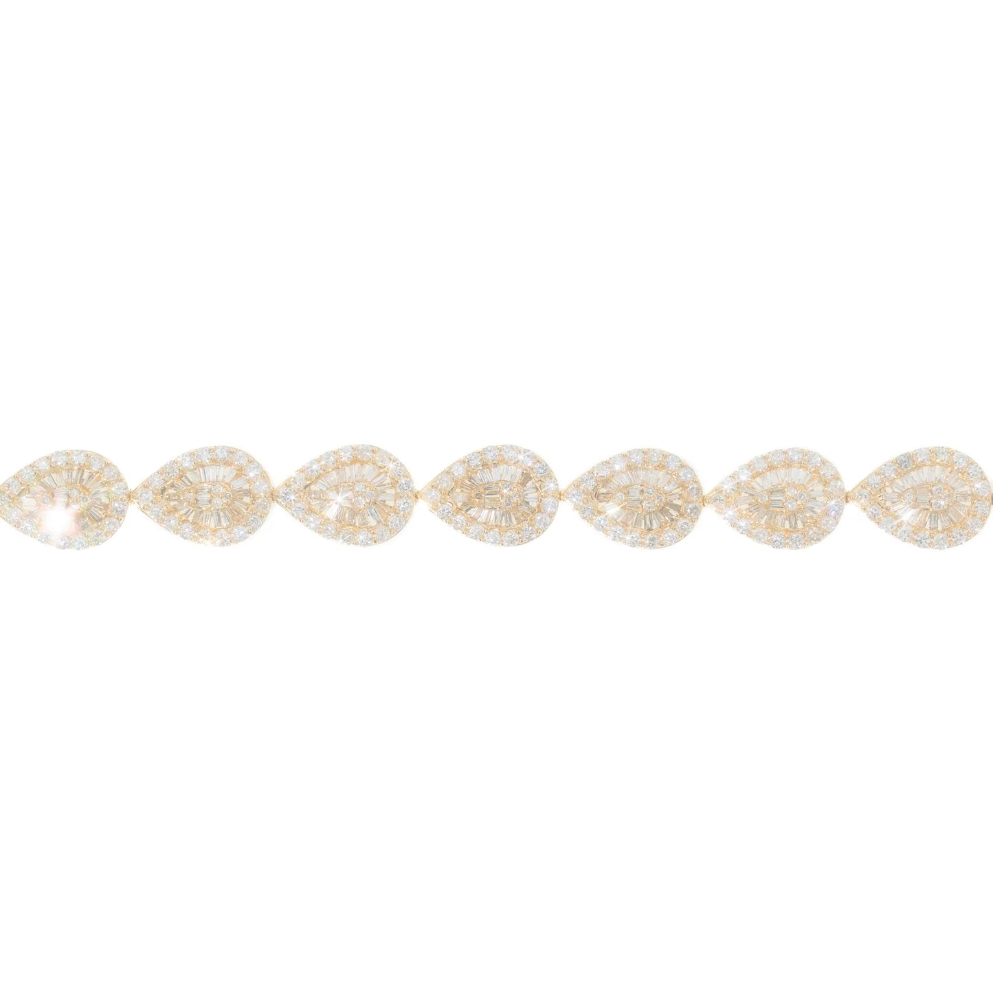 Pear Shape Bracelet With Baguettes – 14K – Yellow Gold 19.9 g – D 6.05 Ct – 8 inches
