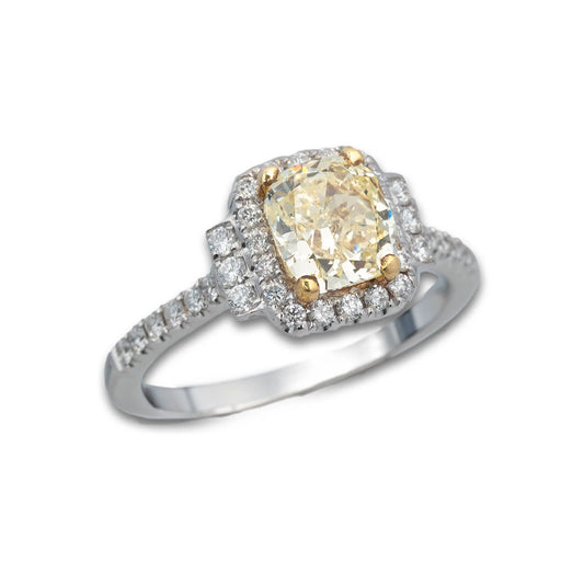 Engagement Ring With Fancy Yellow Stone – 18K – Yellow Gold 3.94 g – D 0.38 CT / Center 1.51 CT