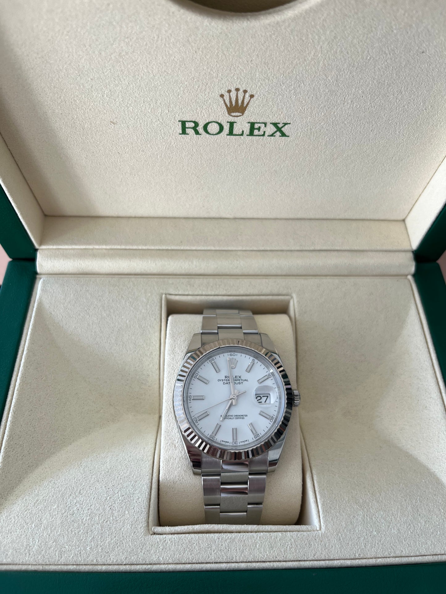Rolex Datejust 41mm White Dial Oyster bracelet 2017