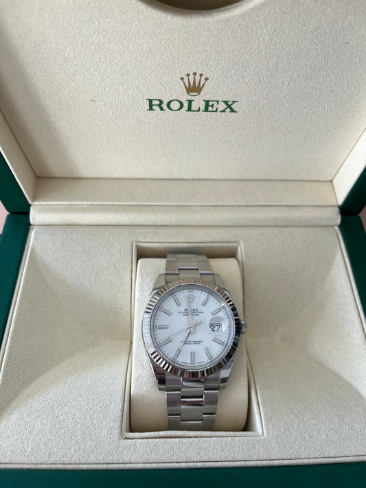 Rolex Datejust 41mm White Dial Oyster bracelet 2017